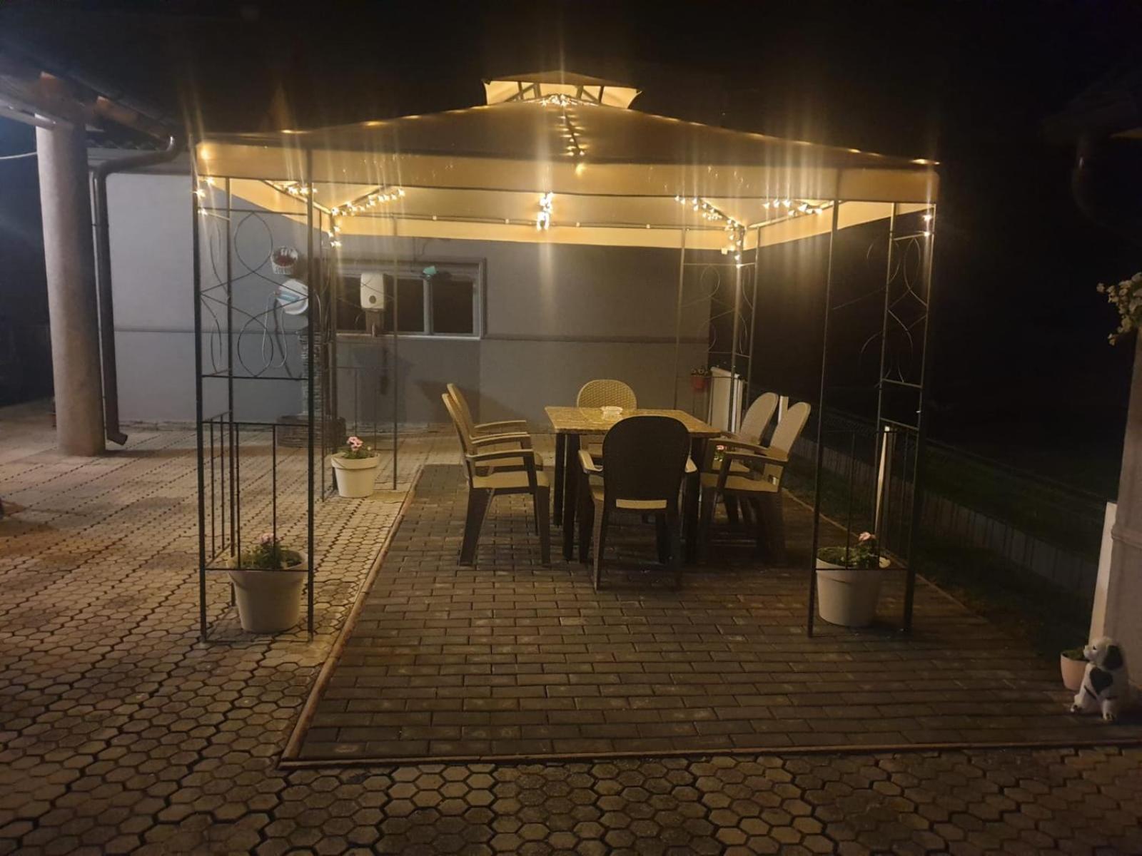 Apartman Sofia Zupanja Bagian luar foto