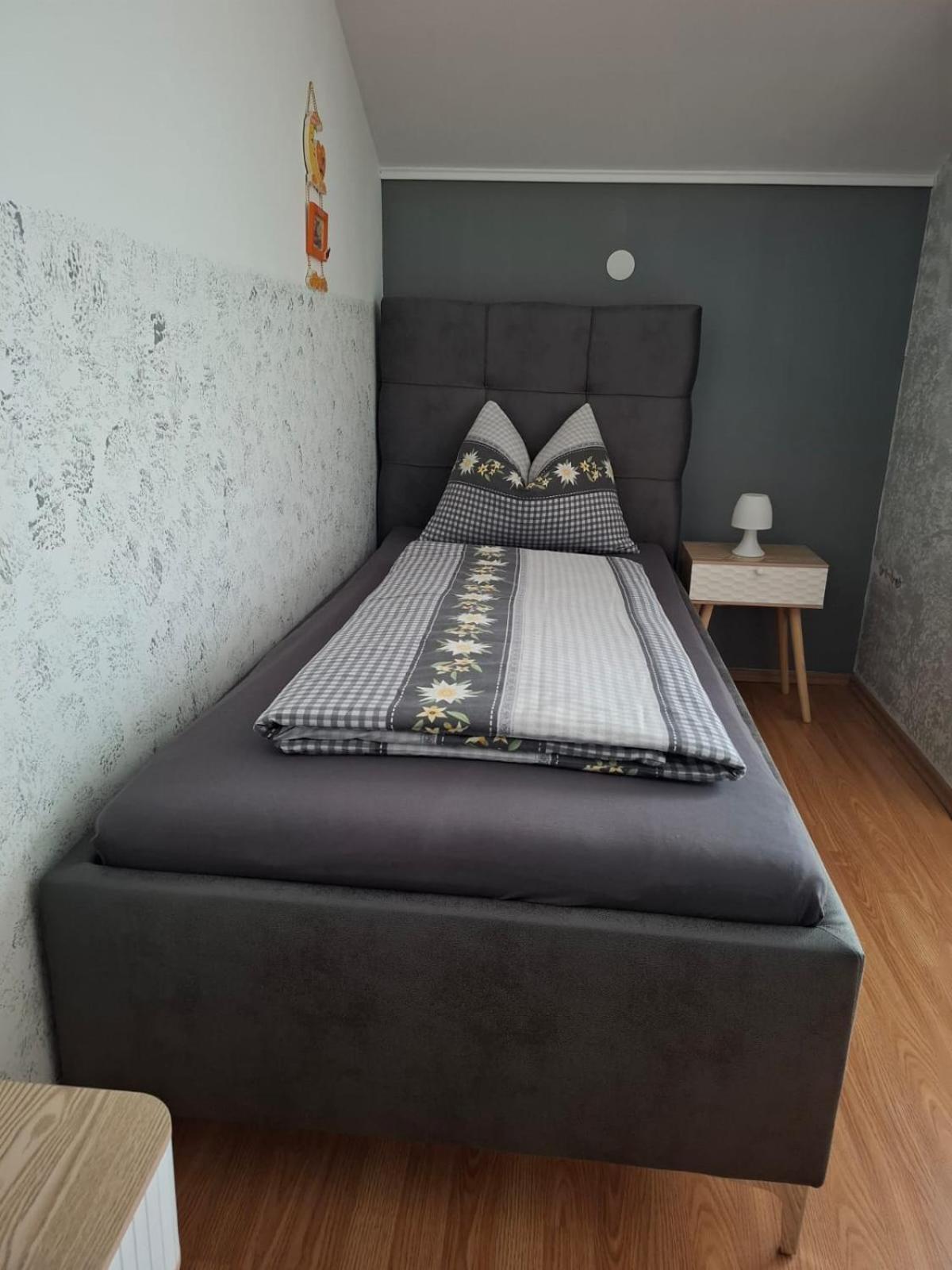 Apartman Sofia Zupanja Bagian luar foto
